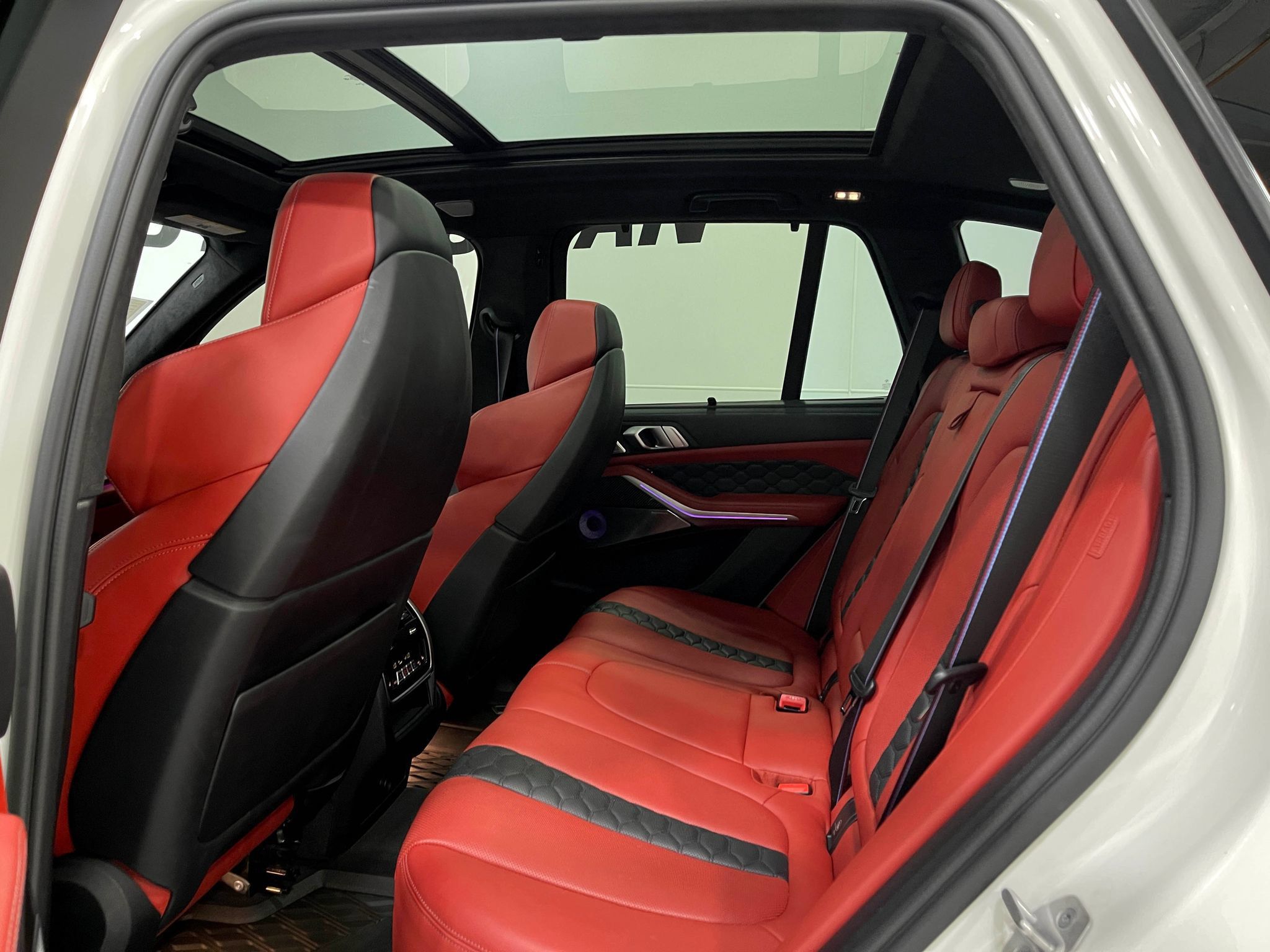 Used 2021 BMW X5 M w/ Competition Package AWD/4WD image 30