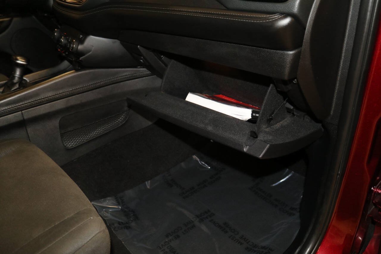 Used 2021 Dodge Durango SXT w/ 3rd Row Seating Group AWD/4WD image 46