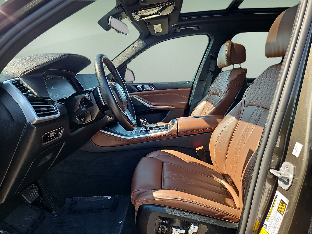 Used 2022 BMW X5 xDrive40i w/ Premium Package AWD/4WD image 17