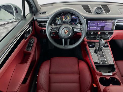 New 2025 Porsche Macan image 24