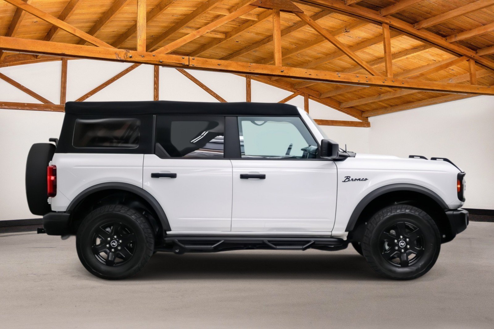 Used 2022 Ford Bronco Black Diamond AWD/4WD image 6