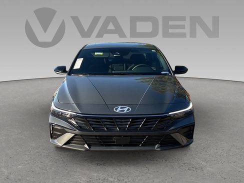 New 2026 Hyundai Elantra SEL Sport Premium image 23