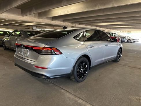 Used 2025 Honda Accord SE image 5