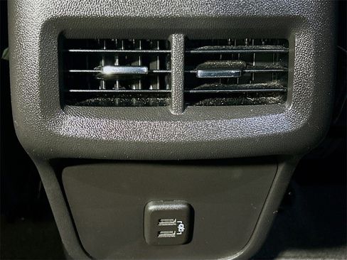 Used 2022 GMC Terrain SLT w/ LPO, 'HIT The Road' Package image 22