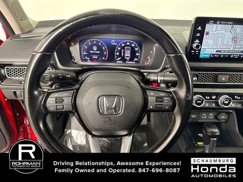 Used 2022 Honda Civic Touring image 11