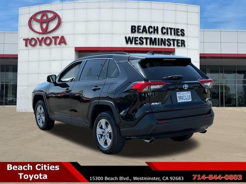Certified 2025 Toyota RAV4 XLE FWD image 8