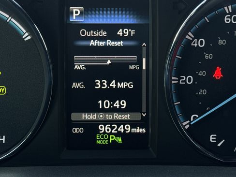 Used 2017 Toyota RAV4 Limited image 12