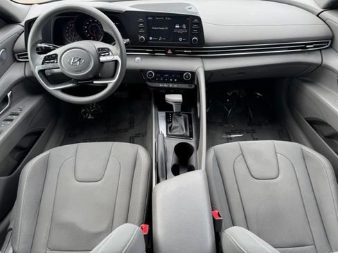 Used 2023 Hyundai Elantra SEL FWD image 11