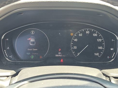 Used 2018 Honda Accord Touring image 15