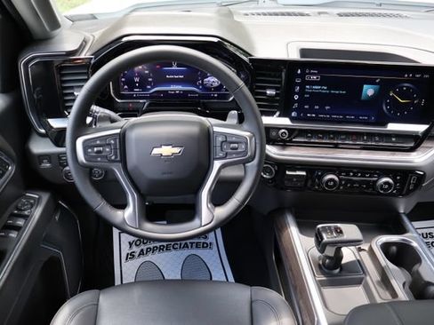 Used 2023 Chevrolet Silverado 1500 LTZ AWD/4WD image 6