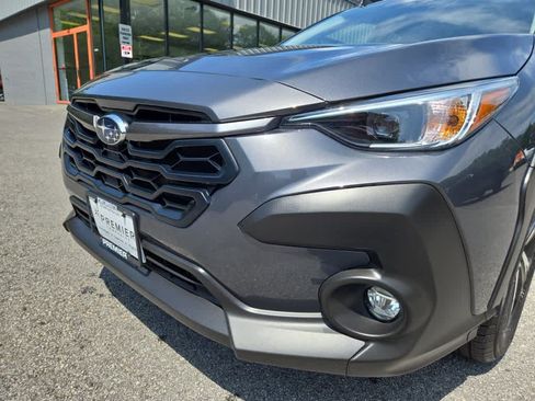 Used 2025 Subaru Crosstrek 2.5i Premium AWD/4WD image 9