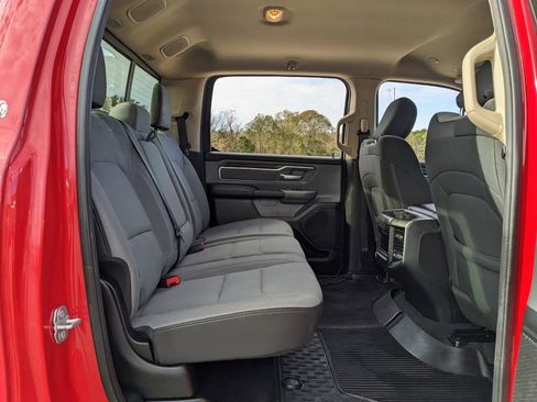 Used 2019 RAM 1500 Big Horn image 40