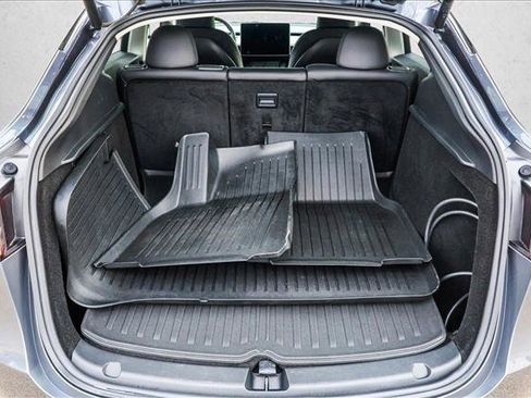 Used 2023 Tesla Model Y Long Range image 27