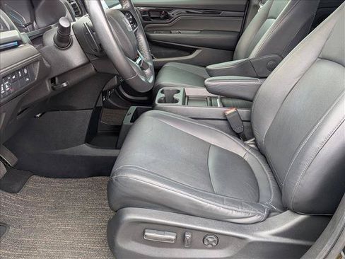 Used 2023 Honda Odyssey Touring image 17