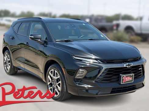 Used 2025 Chevrolet Blazer RS FWD image 1
