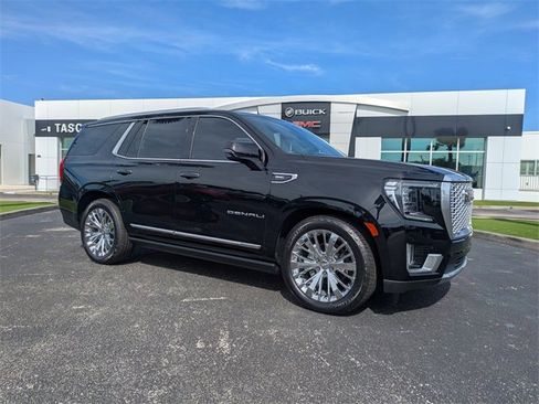 Used 2022 GMC Yukon Denali w/ Denali Ultimate Package image 2
