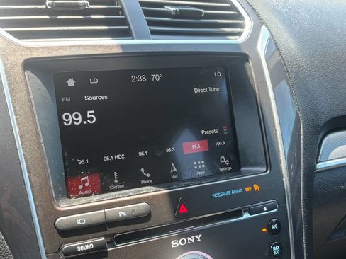 Used 2018 Ford Explorer Sport w/ Equipment Group 401A image 32