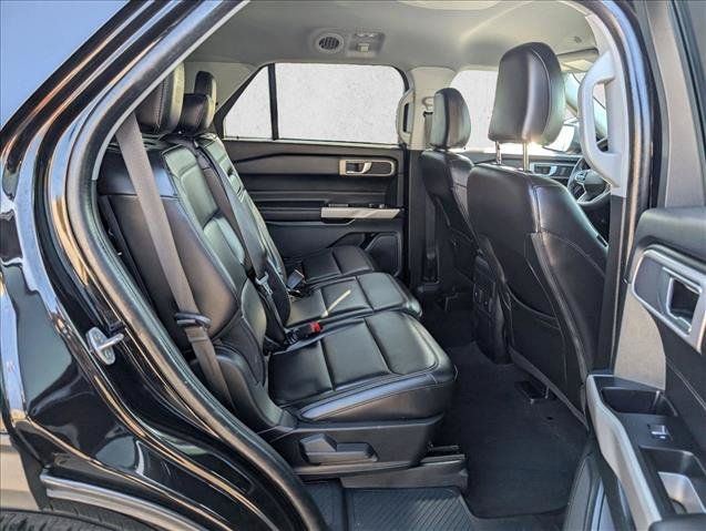 Used 2023 Ford Explorer XLT w/ Equipment Group 202A RWD image 17