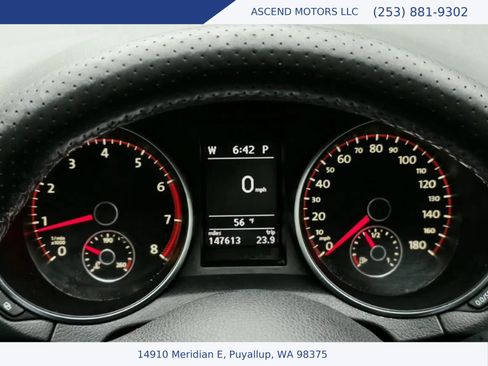 Used 2011 Volkswagen Golf 4-Door FWD image 14