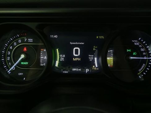 Used 2024 Jeep Wrangler Unlimited AWD/4WD image 34