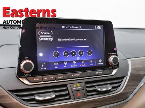 Used 2023 Nissan Altima 2.5 SV AWD/4WD image 19