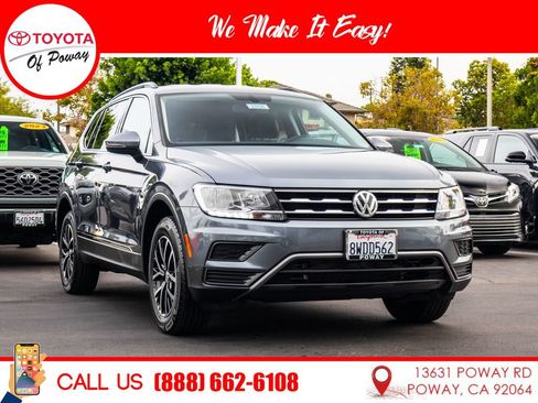 Used 2021 Volkswagen Tiguan SE FWD image 1