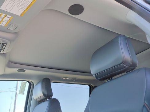 New 2025 Ford F250 Lariat w/ Lariat Ultimate Package image 25