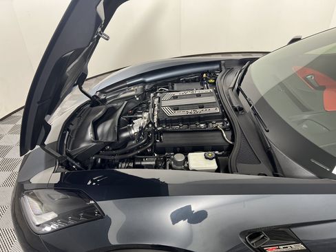 Used 2019 Chevrolet Corvette Z06 RWD image 19