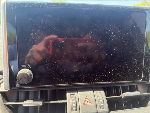 Used 2023 Toyota RAV4 XLE Premium FWD image 10