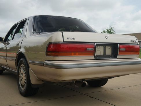 Used 1991 Toyota Cressida RWD image 9