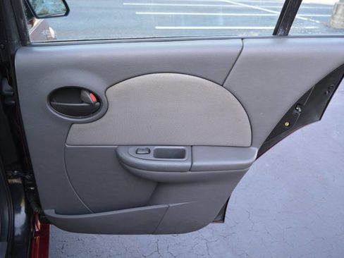 Used 2004 Saturn ION Level 2 image 14