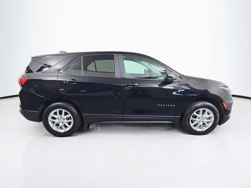 Used 2023 Chevrolet Equinox LS w/ LS Convenience Package AWD/4WD image 11
