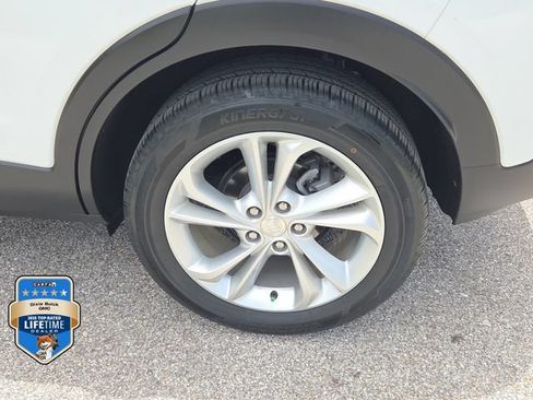 Certified 2023 Buick Encore GX Preferred FWD image 7