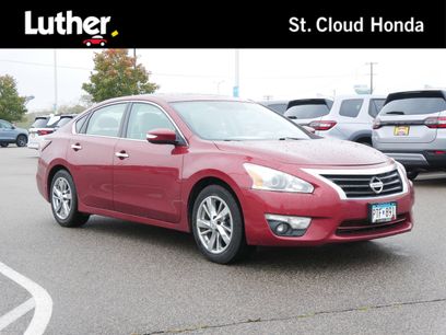 Used 2015 Nissan Altima 2.5 SL w/ Technology Package