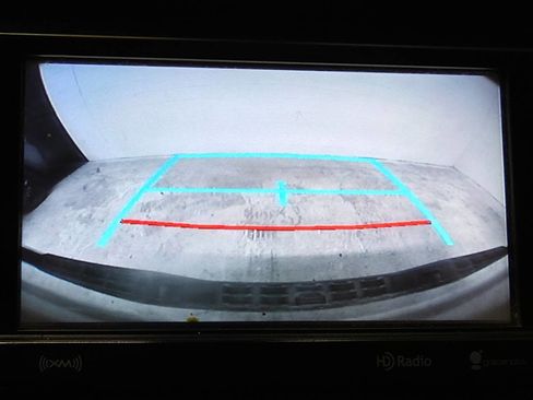 Used 2018 Toyota Tacoma SR5 image 21