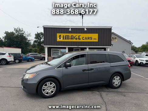 Used 2012 Honda Odyssey LX image 1