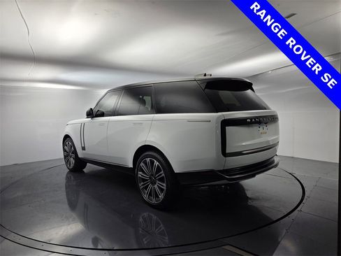 Used 2024 Land Rover Range Rover SE image 7