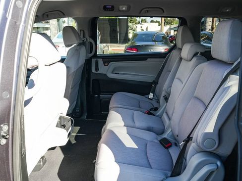 Used 2020 Honda Odyssey EX image 17