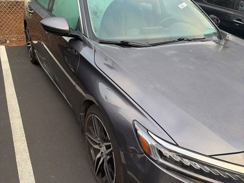 Used 2022 Honda Accord Touring image 3