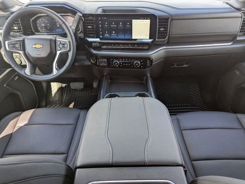 Certified 2026 Chevrolet Silverado 2500 LTZ w/ LTZ Convenience Package image 9