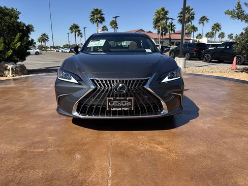 New 2025 Lexus ES 350 w/ Premium Package image 6