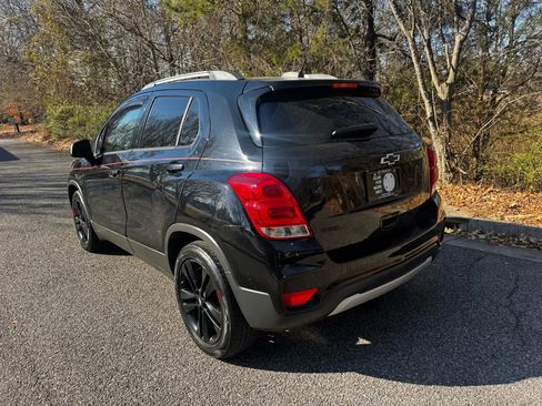 Used 2020 Chevrolet Trax LT w/ Redline Edition image 5