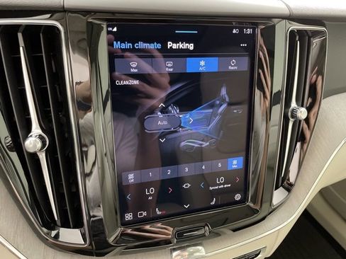 New 2024 Volvo XC60 T8 Plus w/ Protection Package Premier image 28