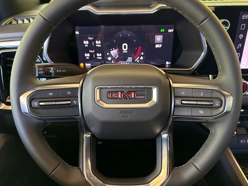 New 2026 GMC Canyon Elevation w/ Convenience Package RWD image 24