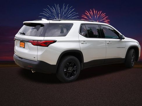 Certified 2022 Chevrolet Traverse LT w/ Midnight/Sport Edition AWD/4WD image 5