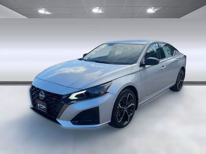 New 2025 Nissan Altima 2.5 SR w/ SR Premium Package