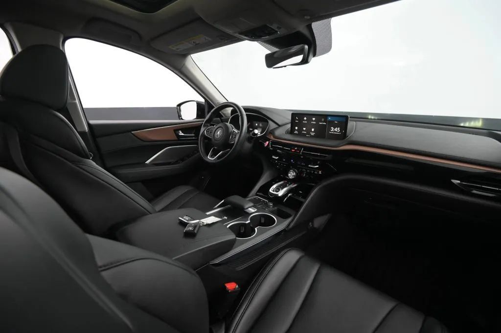 Used 2022 Acura MDX SH-AWD image 49