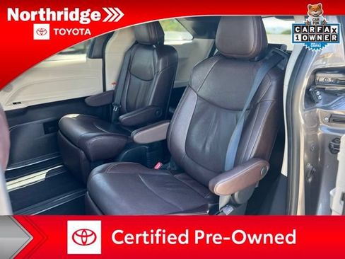 Certified 2024 Toyota Sienna Platinum FWD image 15