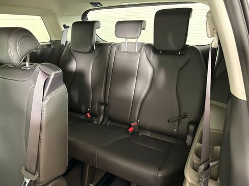 New 2026 Kia Carnival image 38