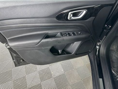 New 2026 Jeep Compass Latitude image 19